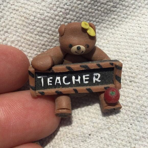 Vintage brown bear teacher figurine Yellowstone Park bow school 1" small gift - Picture 1 of 6